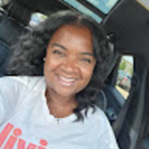 Meet your Posher, Sharita